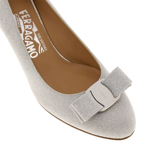 ferragamo women's shoes outlet.